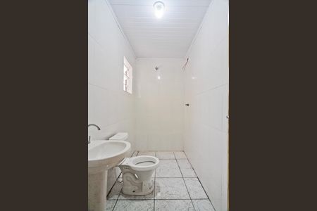 Casa para alugar com 55m², 2 quartos e 1 vaga Casa para alugar com 55m², 2 quartos e 1 vagaBanheiro
