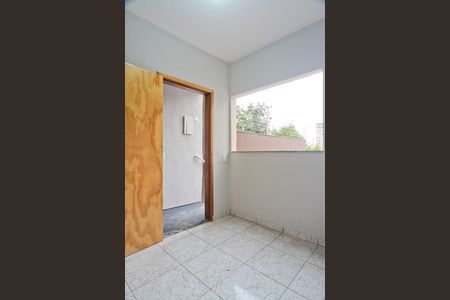 Casa para alugar com 55m², 2 quartos e 1 vaga Casa para alugar com 55m², 2 quartos e 1 vagaHall
