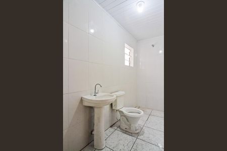 Casa para alugar com 55m², 2 quartos e 1 vaga Casa para alugar com 55m², 2 quartos e 1 vagaBanheiro