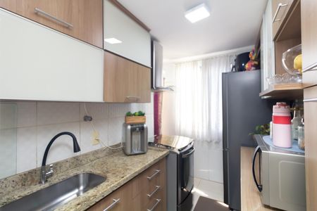 Apartamento à venda com 50m², 2 quartos e 1 vaga Apartamento à venda com 50m², 2 quartos e 1 vagaCozinha e Área de Serviço