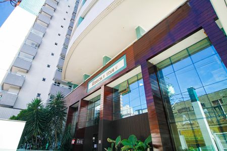 Apartamento para alugar com 36m², 1 quarto e 1 vaga Apartamento para alugar com 36m², 1 quarto e 1 vagaFachada