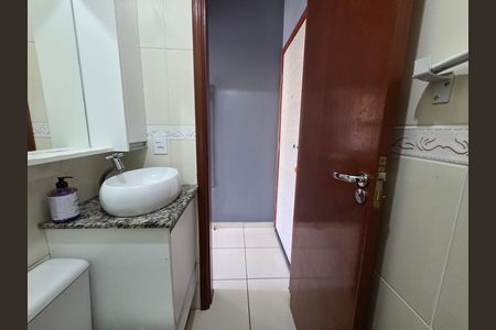 Banheiro de apartamento para alugar com 1 quarto, 36m² em Boqueirão, Praia Grande