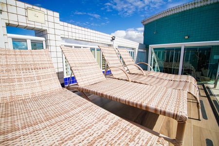 Apartamento para alugar com 36m², 1 quarto e 1 vaga Apartamento para alugar com 36m², 1 quarto e 1 vagaÁrea comum - Piscina