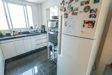 cozinha de apartamento à venda com 2 quartos, 80m² em Castelo, Belo Horizonte