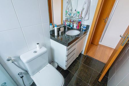Apartamento à venda com 80m², 2 quartos e 2 vagas Apartamento à venda com 80m², 2 quartos e 2 vagassuite