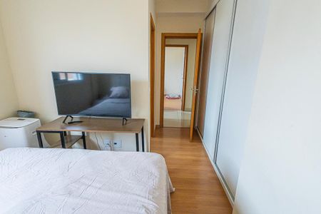 Apartamento à venda com 80m², 2 quartos e 2 vagas Apartamento à venda com 80m², 2 quartos e 2 vagasquarto 1 / suite