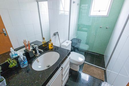 Apartamento à venda com 80m², 2 quartos e 2 vagas Apartamento à venda com 80m², 2 quartos e 2 vagasbanheiro