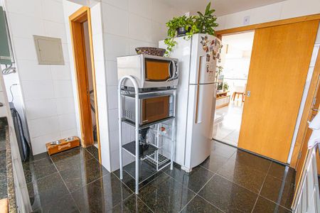 cozinha de apartamento à venda com 2 quartos, 80m² em Castelo, Belo Horizonte