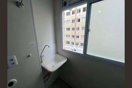 Apartamento à venda com 43m², 2 quartos e sem vaga Apartamento à venda com 43m², 2 quartos e sem vagaÁrea de serviço