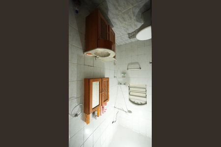 Banheiro Social de casa à venda com 3 quartos, 130m² em Vila Assunção, Santo André