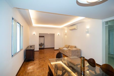 Apartamento para alugar com 140m², 2 quartos e 1 vaga Apartamento para alugar com 140m², 2 quartos e 1 vagaSala