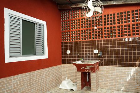 Casa para alugar com 50m², 2 quartos e 1 vagaÁrea de Serviço