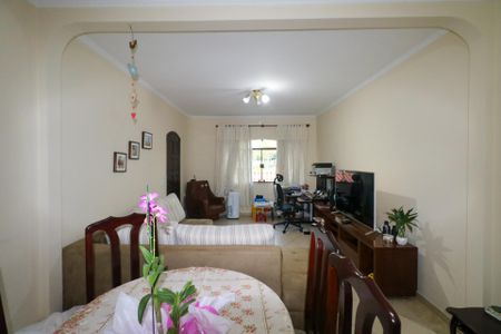 Casa para alugar com 263m², 3 quartos e 7 vagas Casa para alugar com 263m², 3 quartos e 7 vagasSala