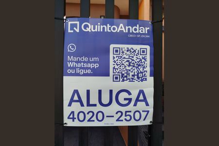 Casa para alugar com 263m², 3 quartos e 7 vagas Casa para alugar com 263m², 3 quartos e 7 vagasPlaca FEWQ-1063