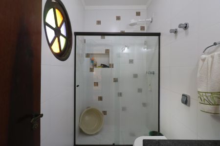 Casa para alugar com 263m², 3 quartos e 7 vagas Casa para alugar com 263m², 3 quartos e 7 vagasBanheiro da Suíte 2