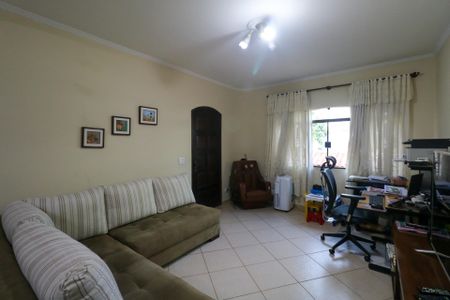Casa para alugar com 263m², 3 quartos e 7 vagas Casa para alugar com 263m², 3 quartos e 7 vagasSala