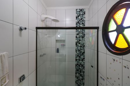 Casa para alugar com 263m², 3 quartos e 7 vagas Casa para alugar com 263m², 3 quartos e 7 vagasBanheiro da Suíte 1