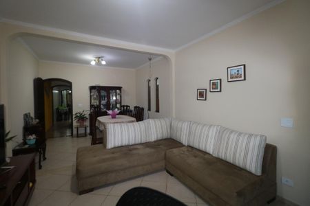Casa para alugar com 263m², 3 quartos e 7 vagas Casa para alugar com 263m², 3 quartos e 7 vagasSala
