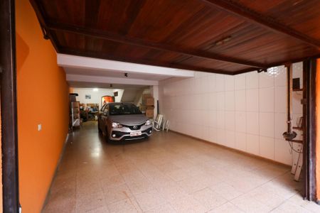 Casa para alugar com 263m², 3 quartos e 7 vagas Casa para alugar com 263m², 3 quartos e 7 vagasGaragem