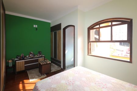 Casa para alugar com 263m², 3 quartos e 7 vagas Casa para alugar com 263m², 3 quartos e 7 vagasSuíte 3