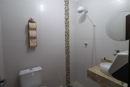 Casa para alugar com 263m², 3 quartos e 7 vagas Casa para alugar com 263m², 3 quartos e 7 vagasBanheiro da Área Gourmet