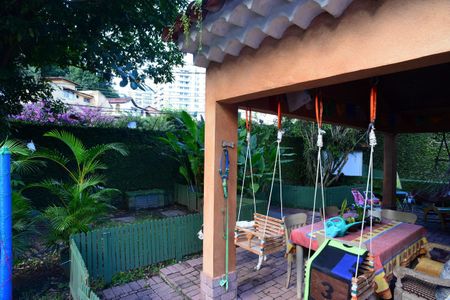 Casa à venda com 350m², 5 quartos e 3 vagasFrente da Casa