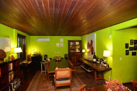 Casa à venda com 350m², 5 quartos e 3 vagasSala de Jantar