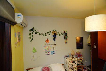 Casa à venda com 350m², 5 quartos e 3 vagasQuarto 1