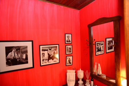 Casa à venda com 350m², 5 quartos e 3 vagasLavabo