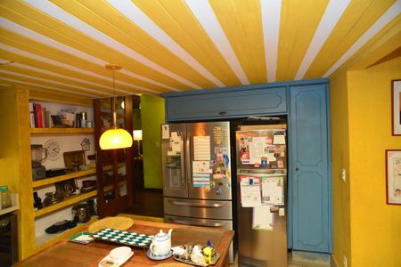 Casa à venda com 350m², 5 quartos e 3 vagasCozinha