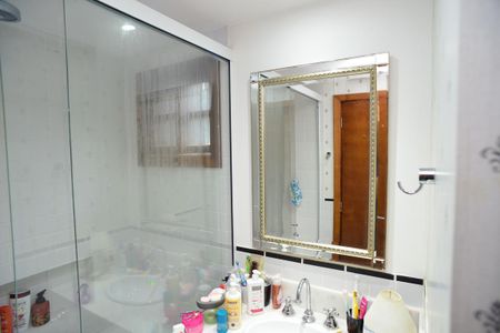 Casa à venda com 350m², 5 quartos e 3 vagasBanheiro Social 2