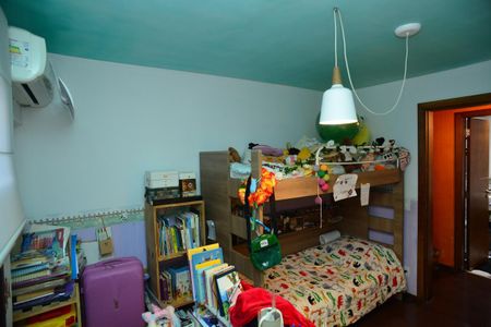 Casa à venda com 350m², 5 quartos e 3 vagasQuarto 2