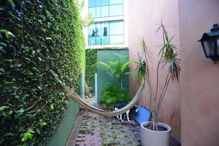 Casa à venda com 350m², 5 quartos e 3 vagasAcesso Lavanderia