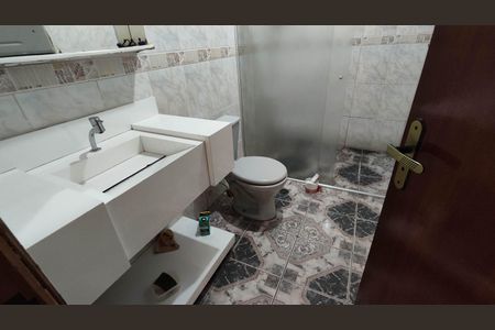 Casa para alugar com 150m², 2 quartos e 6 vagasBanheiro