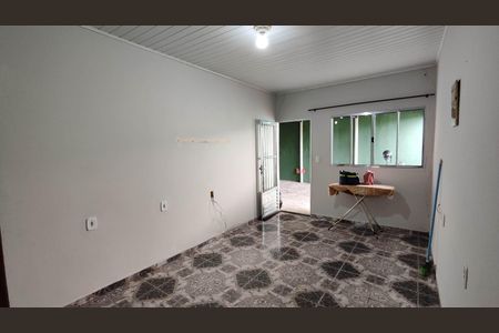 Sala de casa para alugar com 2 quartos, 150m² em Cidade Kemel, Poá
