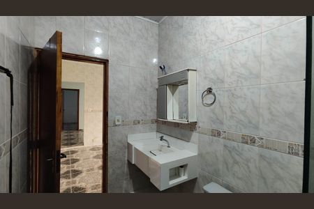 Casa para alugar com 150m², 2 quartos e 6 vagasBanheiro