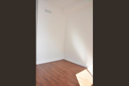 Apartamento para alugar com 69m², 2 quartos e 1 vagaDetalhe - Quarto 01 com Suíte e Closet