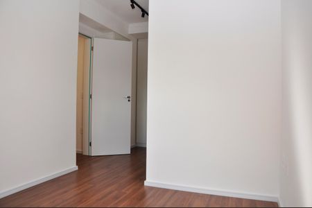 Apartamento para alugar com 69m², 2 quartos e 1 vagaDetalhe - Quarto 01 com Suíte e Closet