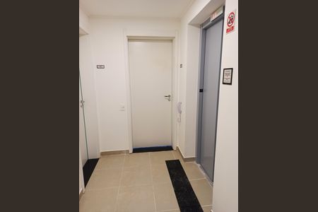 Apartamento para alugar com 69m², 2 quartos e 1 vagaHall de entrada