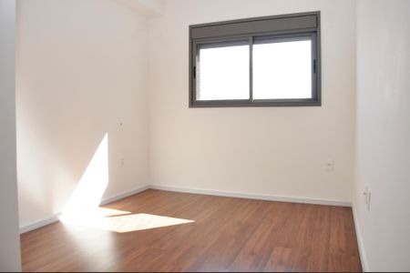 Apartamento para alugar com 69m², 2 quartos e 1 vagaDetalhe - Quarto 01 com Suíte e Closet