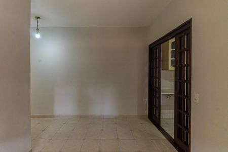 Casa para alugar com 95m², 2 quartos e 3 vagas Casa para alugar com 95m², 2 quartos e 3 vagasCozinha