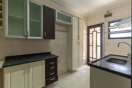 Casa para alugar com 95m², 2 quartos e 3 vagas Casa para alugar com 95m², 2 quartos e 3 vagasCozinha