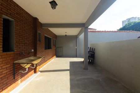 Casa para alugar com 95m², 2 quartos e 3 vagas Casa para alugar com 95m², 2 quartos e 3 vagasQuintal e Área de Serviço