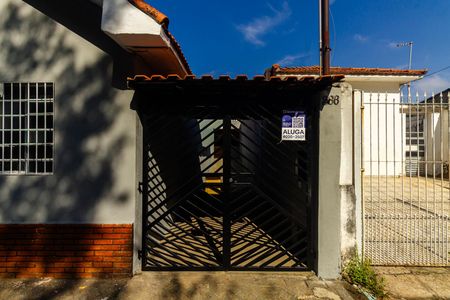 Casa para alugar com 95m², 2 quartos e 3 vagas Casa para alugar com 95m², 2 quartos e 3 vagasFachada + Plaquinha