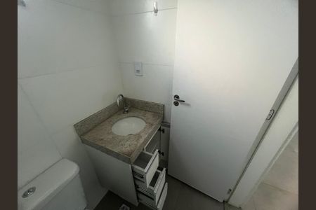 Apartamento para alugar com 79m², 2 quartos e 1 vaga Apartamento para alugar com 79m², 2 quartos e 1 vagaBanheiro