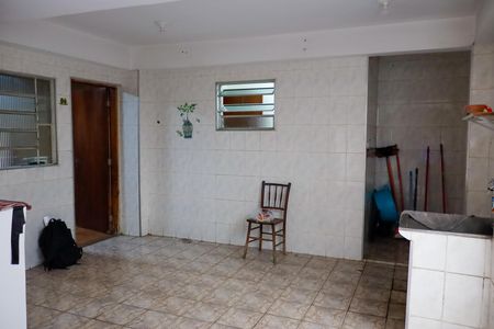 Casa para alugar com 90m², 2 quartos e 1 vaga Casa para alugar com 90m², 2 quartos e 1 vagaLavanderia