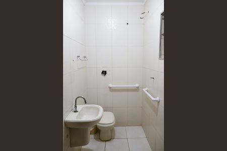 Casa para alugar com 90m², 2 quartos e 1 vaga Casa para alugar com 90m², 2 quartos e 1 vagaBanheiro 2