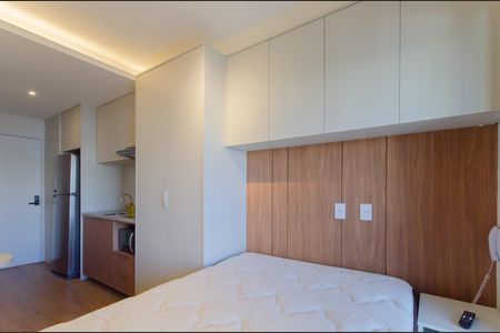 Studio à venda com 20m², 1 quarto e sem vaga Studio à venda com 20m², 1 quarto e sem vagaSala/Quarto
