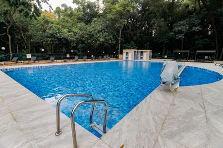 Apartamento para alugar com 112m², 3 quartos e 1 vaga Apartamento para alugar com 112m², 3 quartos e 1 vagaÁrea comum - Piscina