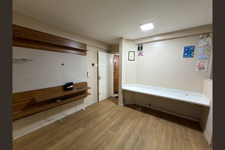 Apartamento para alugar com 100m², 2 quartos e sem vaga